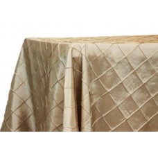 Pintuck 90x156" rectangular Tablecloth Champagne